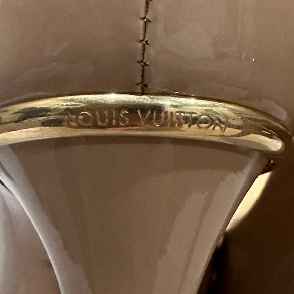 Louis Vuitton shoes - Picture 3 of 11